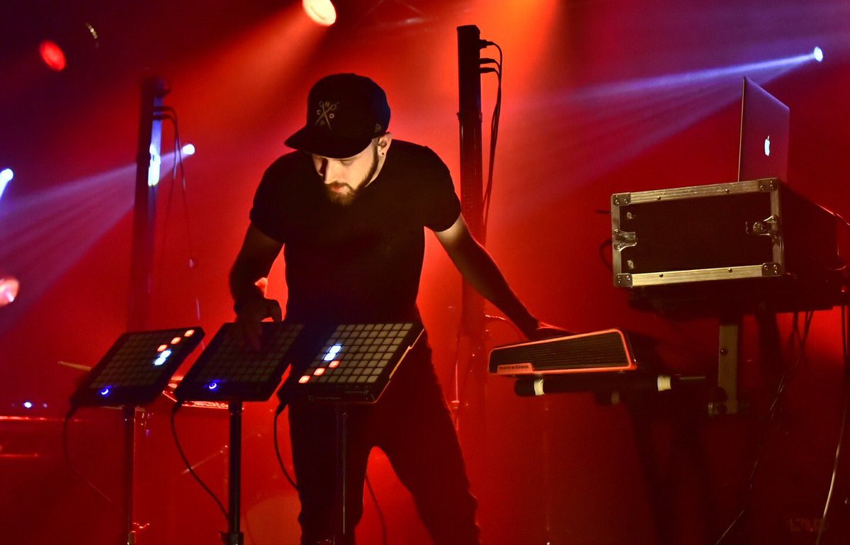 AvecSans's tweet photo. Thanks so much to @WedgewoodRooms & #locofest for having us last night. TONIGHT = @greendoorstore #Brighton for @hotwaxpromo pics @thathurt https://t.co/5Feq5V25VE