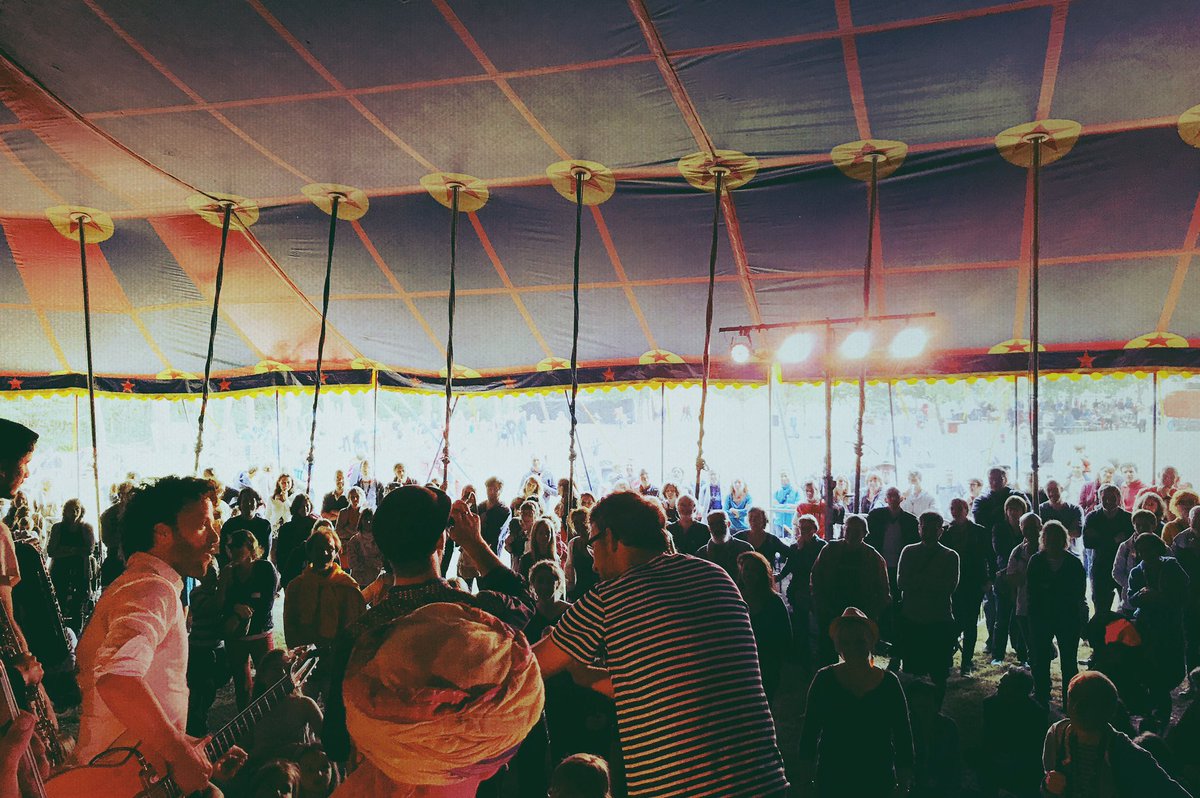 fatras's tweet photo. Merci pour cette belle fin de journée au festival Les Fééréliques ! https://t.co/hxGby4QGJM
