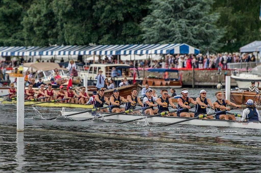 #Repost <a href="/sydrowingclub/">Sydney Rowing Club</a>
・・・
Our golden bears 🐻 had a hard fought race but went down to Oxford Brooke's Uni 'A' in t… ift.tt/2uyefzK