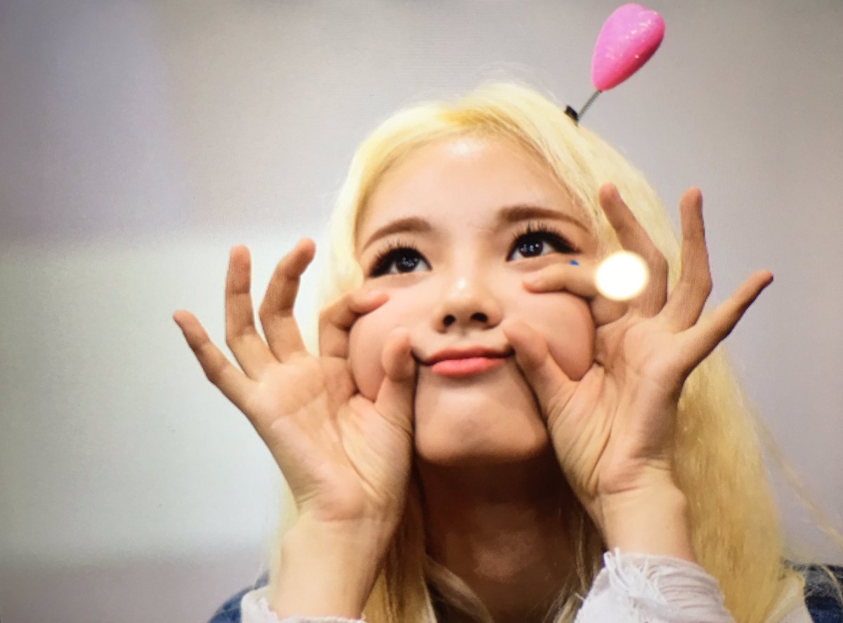 valentine tweet media