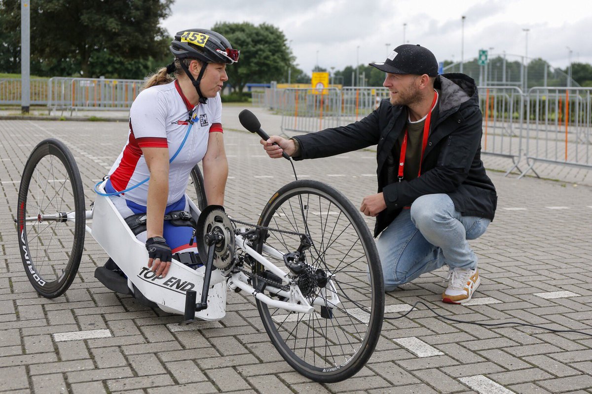 De <a href="/UCI_paracycling/">UCI Para Cycling</a> World Cup in Emmen gemist? Kijk dan dinsdagavond 23:00 uur naar <a href="/ZiggoSport/">Ziggo Sport</a> voor een highlights show met <a href="/Teun_Mulder/">Teun Mulder</a>