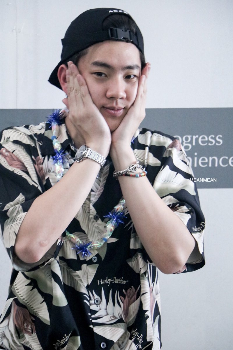 Babiiii_nutta's tweet photo. จุมพลกับโครงหน้าที่หายไป
#ออฟจุมพล #ออฟกัน #ทีมหลี่ถัง #ป่าปี๊ไม่ได้หล่อขนาดนั้น https://t.co/PdloMDEELF