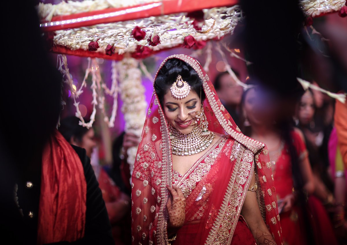 TWFrames's tweet photo. Marriage is the golden ring in a chain whose beginning is a glance and whose ending is Eternity.#wedding  #photography #theweddingframes https://t.co/vS5aoEc7UN