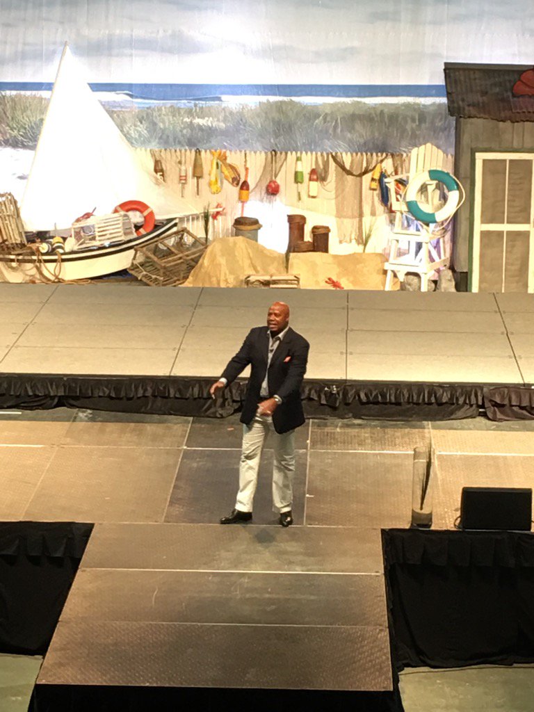 nharris15's tweet photo. Walter Bond, the closing speaker for the NFHS Summer Meeting #NFHSinProvidence https://t.co/Q3NxpWMF0Y
