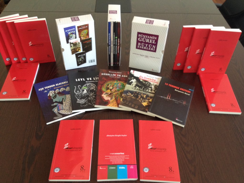 HEDİYE KAMPANYASI-1

16 TEMMUZ 2017'ye kadar!

RT yapan bizi takip eden 3 takipçimize Bünyamin Gürel'in 5 kitaplık setini hediye ediyoruz.