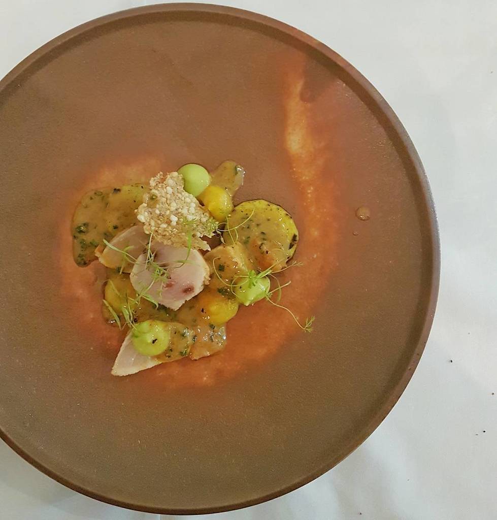 2muchloveliness's tweet photo. This weekend started with an amazing @mattmanningchef #OneIngredientsa dinner. Matt creates incredible seven cours⦠https://t.co/0AeKstvZVs https://t.co/Ad0kZk6xY3