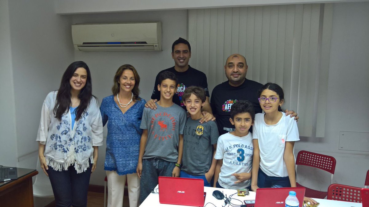 AfricaCodeWeek's tweet photo. Teacher #Training started today in #Egypt! More #Coding fun ahead tomorrow 😀 #AfricaCodeWeek 2017 #sconnect17 https://t.co/WAGG7To0Hv