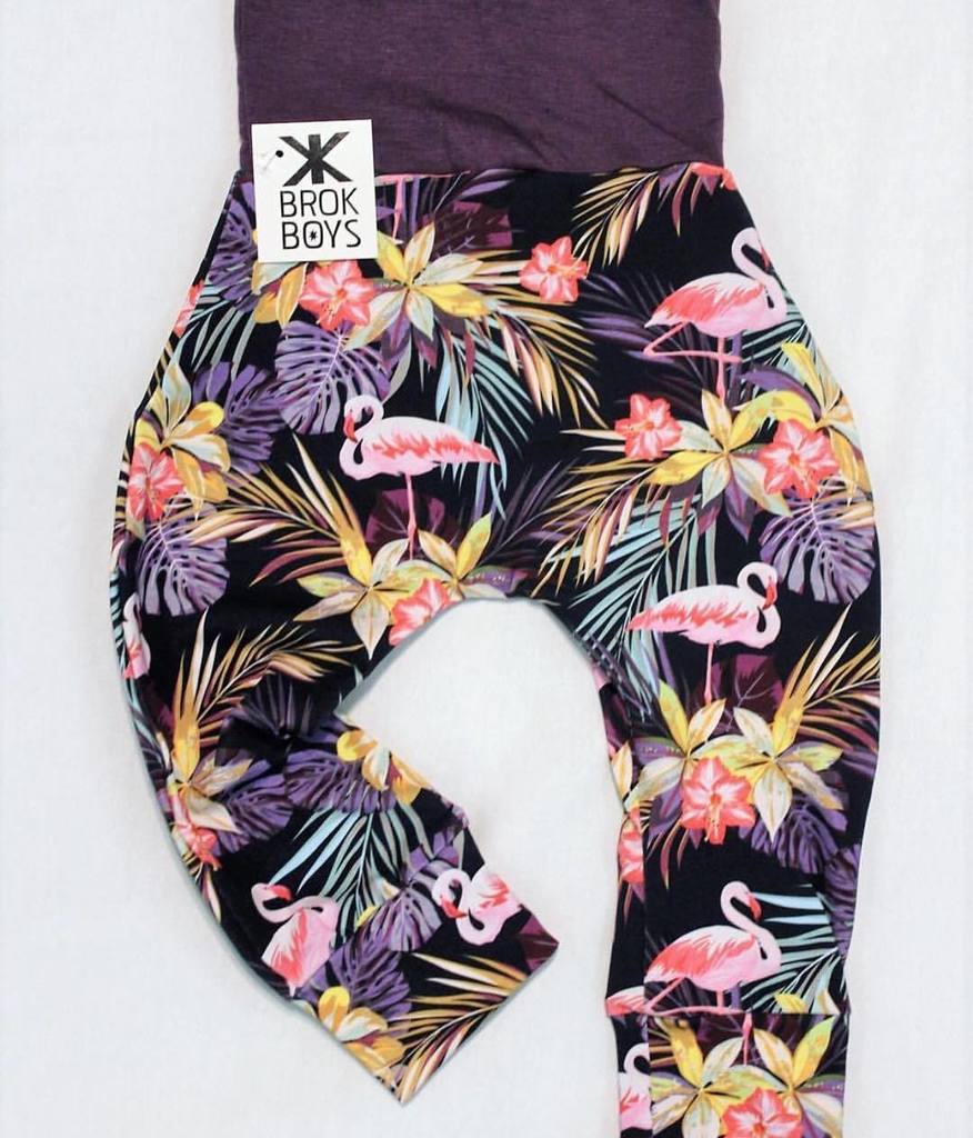 Our pants have a comfortable waist band that can be folded over or pulled up. @brokboys pants are designed to fit … ift.tt/2tEUJ8k