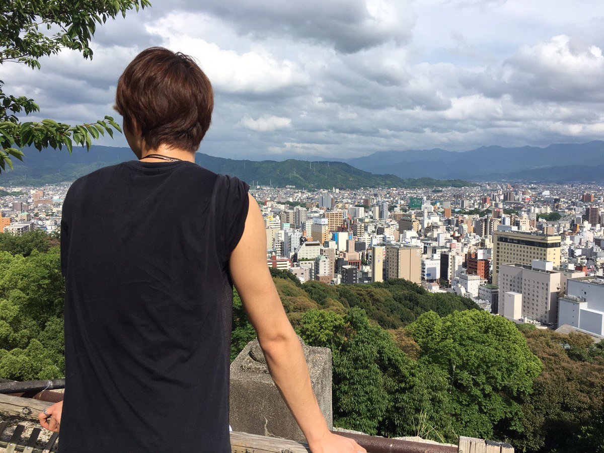 キんコロ W Yuki Solidemo でもね 背中アンド後ろ姿大好き人間だからこの写真大好き ありがとうございます おやみす T Co Qsa5crb0bt Twitter