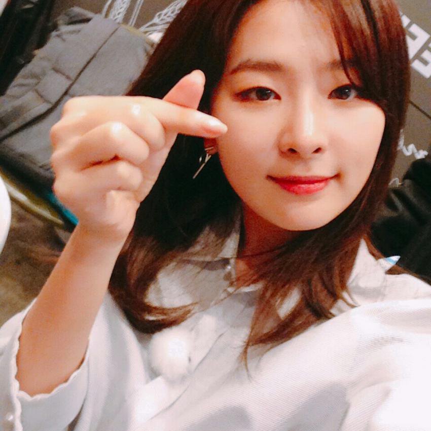 yiuwqi's tweet photo. @NoLimitGency
Hello! Im Seulgi from Red Velvet ready to be a part of #NeoFams https://t.co/pkIT39fkPp