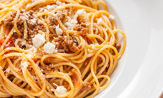 Massa à Bolonhesa;
- MELHOR PRATO DE SEMPRE
- Com queijo é muito melhor
- Olhem só para as fotografias