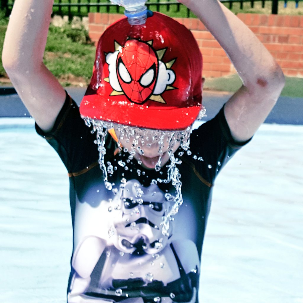 #Waterplay in #HeavitreePark - fab place 4 kids on a hot day. #pool #paddlingpools #summer #mbloggers #sunshine #playtime #snaphappybritmums