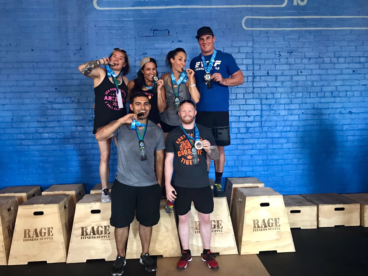 AceNix's tweet photo. 2nd place finish!🥈Strong work team! 42,195 meters in 2hrs & 29min! #milomarathon #evcf #row #fitness #Competition https://t.co/D1Ty6JQJFd