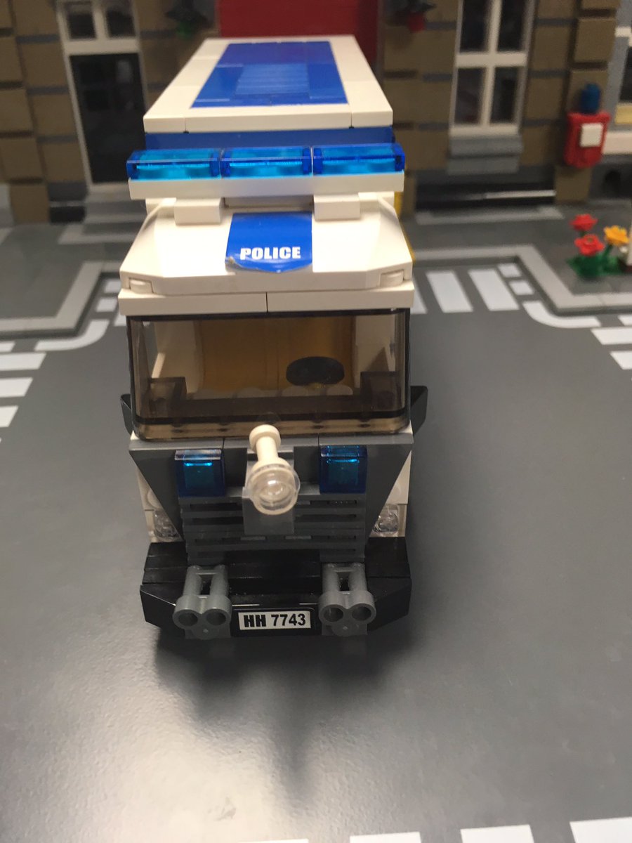 lego_fire's tweet photo. Police Rescue 21, 2001 Sutphen Custom Body. Seats 2 with command center located in the middle. https://t.co/HCkcbqJ3Z2