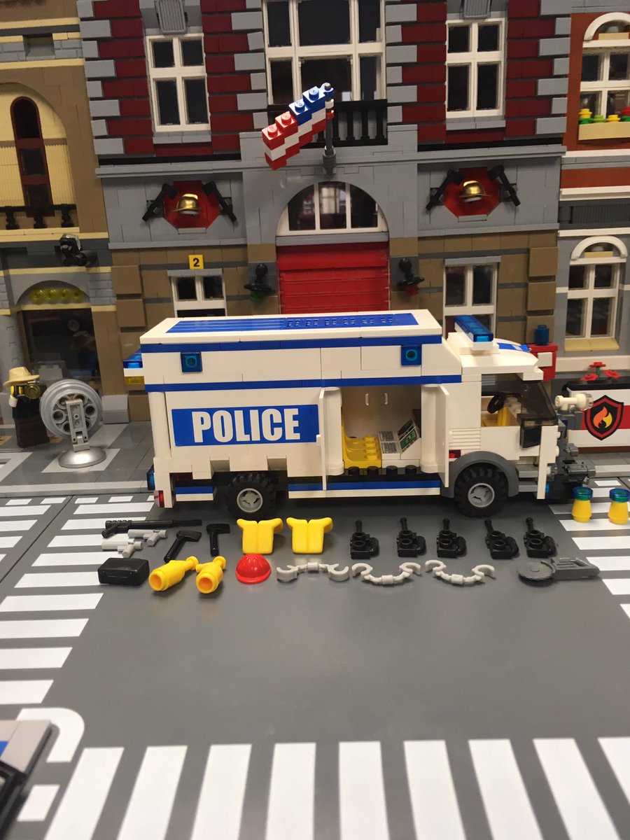 lego_fire's tweet photo. Police Rescue 21, 2001 Sutphen Custom Body. Seats 2 with command center located in the middle. https://t.co/HCkcbqJ3Z2