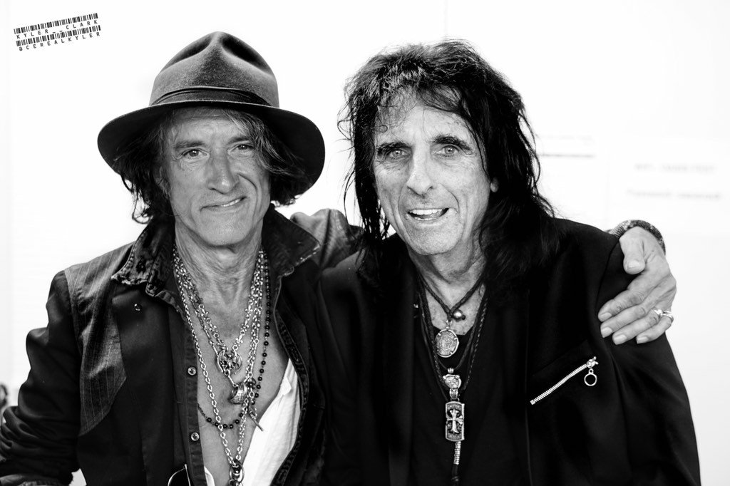 Great to see this #Vampire @JoePerry at @RockFestBCN! Photo by @cerealkyler