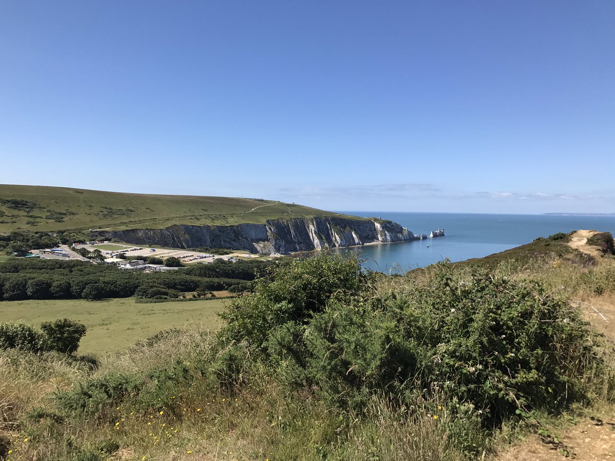 lucinda_bayliss's tweet photo. Thanks @ExtremeEnergyUK for another fab race. Happy with 4th lady, especially as the wheels came off today! #roundtheisland #xnrg #70miles https://t.co/t2DRP5OYpj