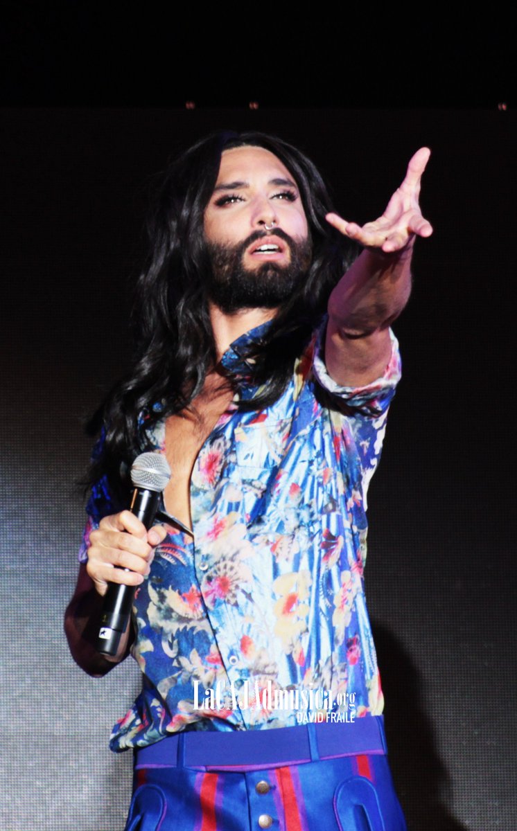 lapropuesta_web's tweet photo. .#FOTOS2 @ConchitaWurst , @RuthLorenzo1 Escenario #Alcalá en @WorldPride2017 en https://t.co/e3xHT6Thk7 por @dfraile1978 #WorldPrideMadrid https://t.co/X6HrJzgtbm