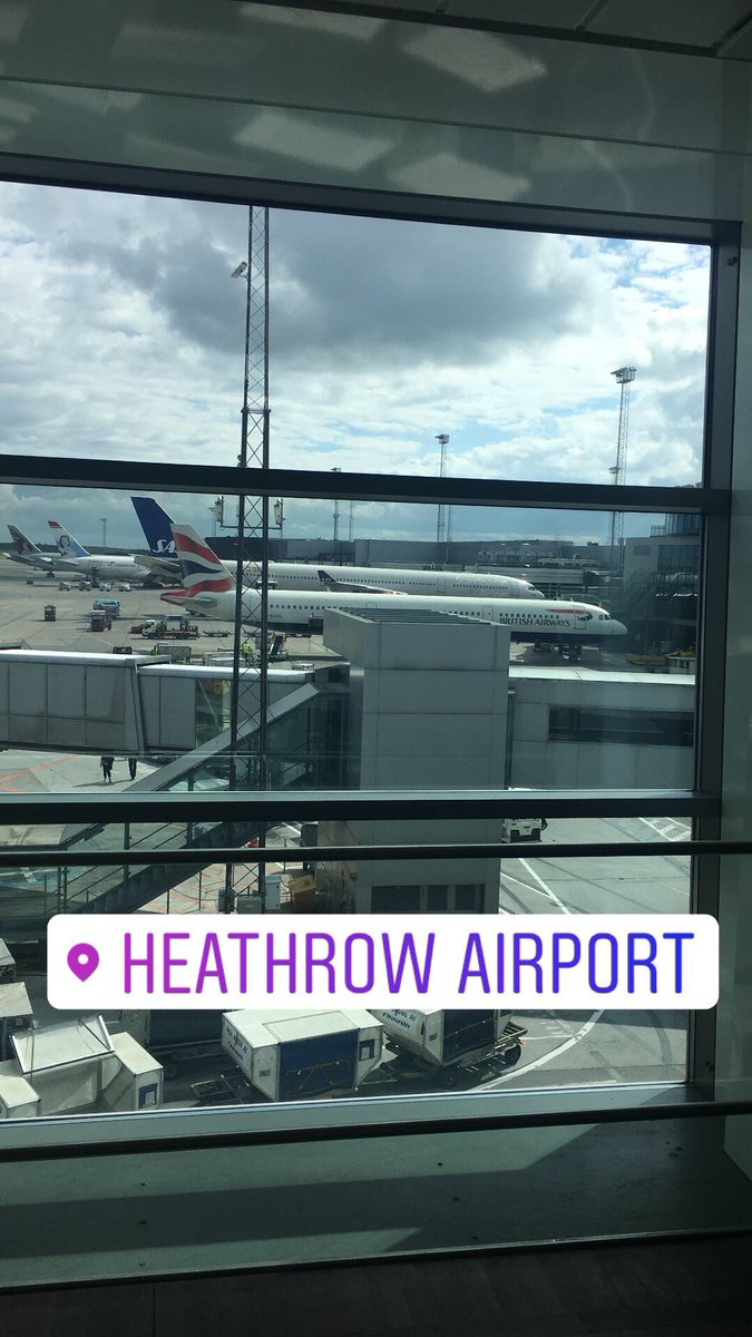 ScarlettSHoward's tweet photo. Managed to catch the early flight back to London.... straight to ITV studios for a bit of live #aftersun #chloesback 😏😉🏝✈️❤️🇬🇧 https://t.co/kYJFj1Y60s