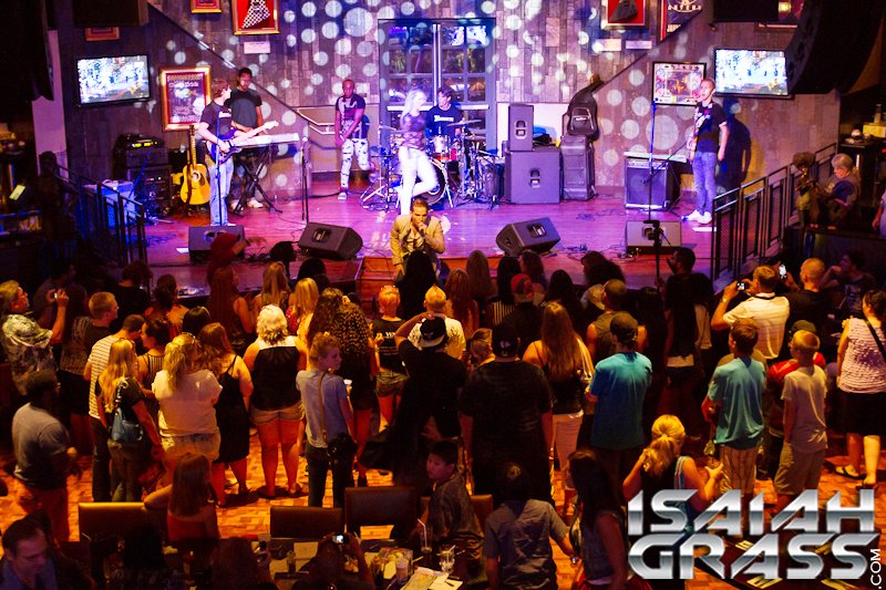 IsaiahGmusic's tweet image. Some Exciting News are coming &amp;amp; I want to share them w/you. Pls turn on your NOTIFICATIONS so you can get INVITED IsaiahGrass.com