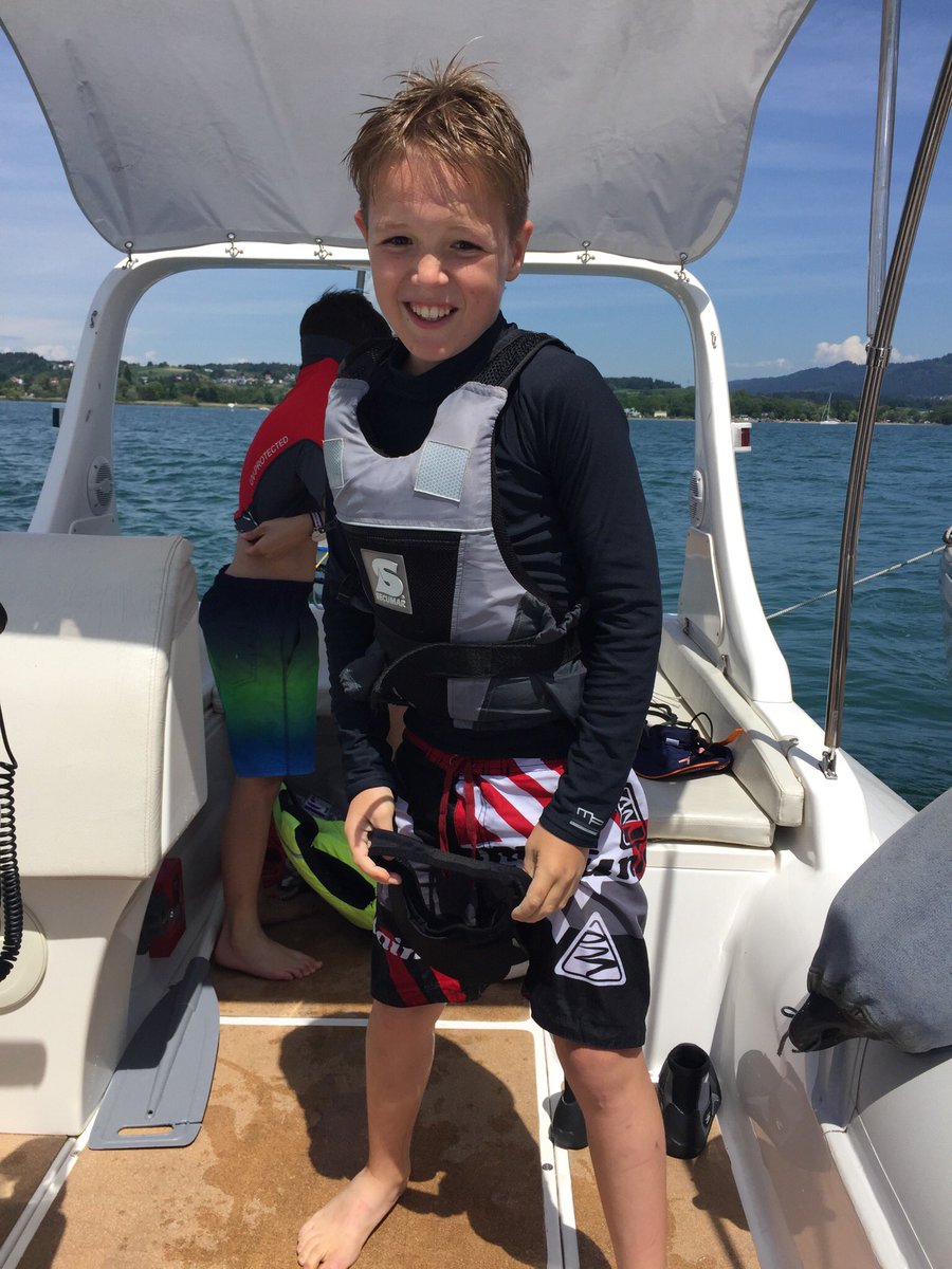 max_ganthaler's tweet photo. Aaron (P1 + P3) und ich (P6) - jeweils beste Platzierung #regatta #bodensee #opti 2017 #lindau #ycb #bregenz @AUTSailing @CollegBernardi https://t.co/jCUHhLsLnp