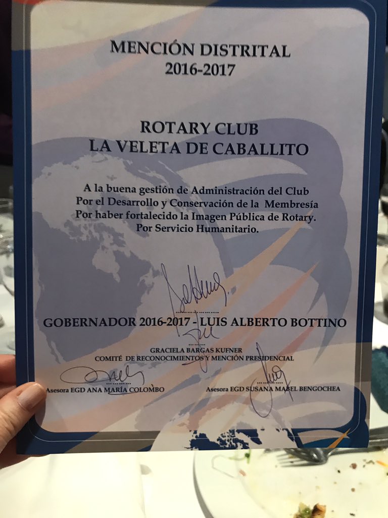 susanaesposito2's tweet photo. Reconocimientos a RC La VeletadeCaballito periodo 2016-2017 #rotary4895 @caro barone @marinabussio1 @Flor_jf14 @estudiovescio https://t.co/mE2jwisEW7