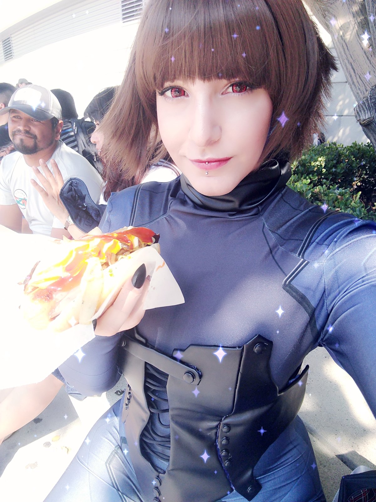 💕 TENLEID 💡 on Twitter: "I flew to ax just for the street hotdogs…