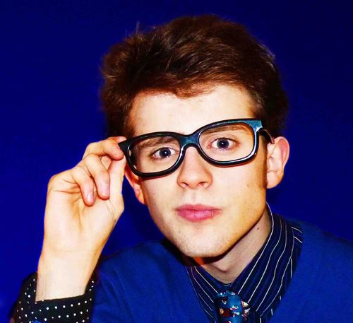 StOswalds1909's tweet photo. Is @JacobDPhillips #Guiseley 's answer to @GarethMalone? Find out @guiseleytheatre on Friday #TalesTold @CODSWALLOPcic #CommunityChoirs https://t.co/QoAye5WYYQ