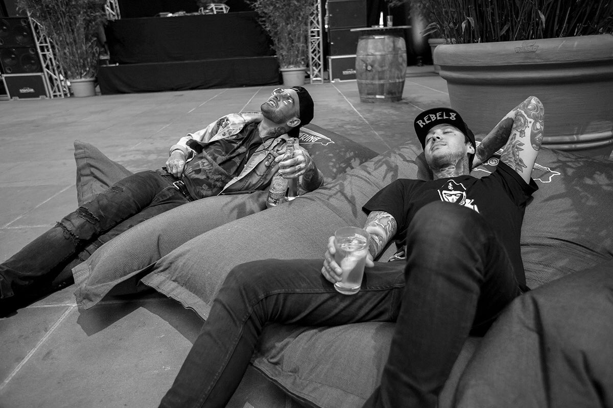 Tony Perry tweet media