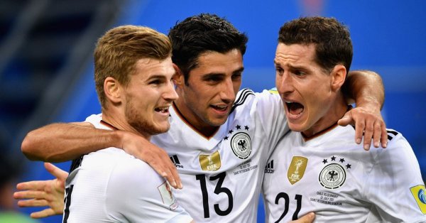 912CroozeFM's tweet photo. #Croozefmsports StarTimesUganda 
#FIFAConfederationCup FINAL
Germany are champions!
FT: Chile 0-1 Germany ( Lars Stindl 21 mins') https://t.co/tSMcNiJpJn
