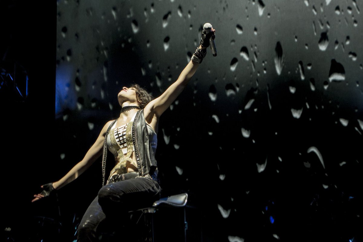 haashoficial's tweet photo. Otra noche inolvidable! Gracias Buenos Aires 🇦🇷❤️💞❤️💞 https://t.co/oikc1FX8pw