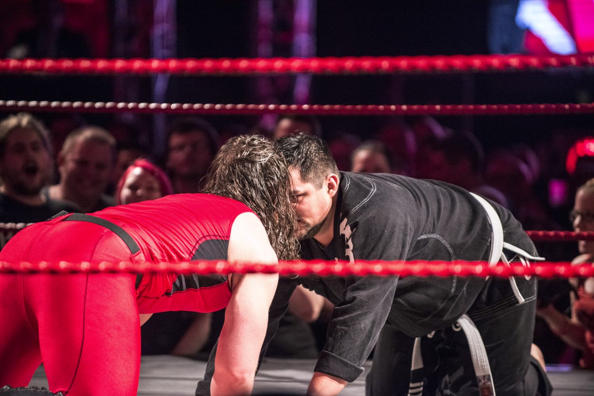 GDPhotographyDE's tweet photo. .@WalterAUT &amp; @cmjakobi vs. @kimray2k9 #wXwShortcut full Album here: https://t.co/ABs59pUxSK https://t.co/hWGHrrg58Y
