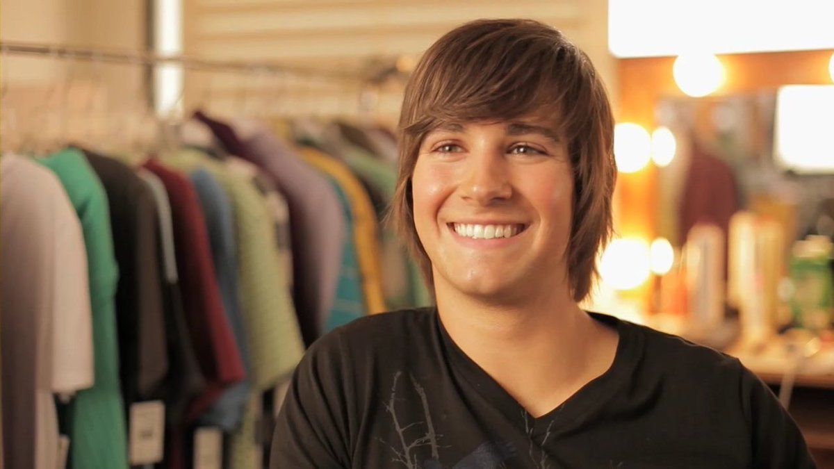 brmaslow's tweet photo. RT for that cute face #RisingStar #JamesMAslow https://t.co/CvVWS45qJy
