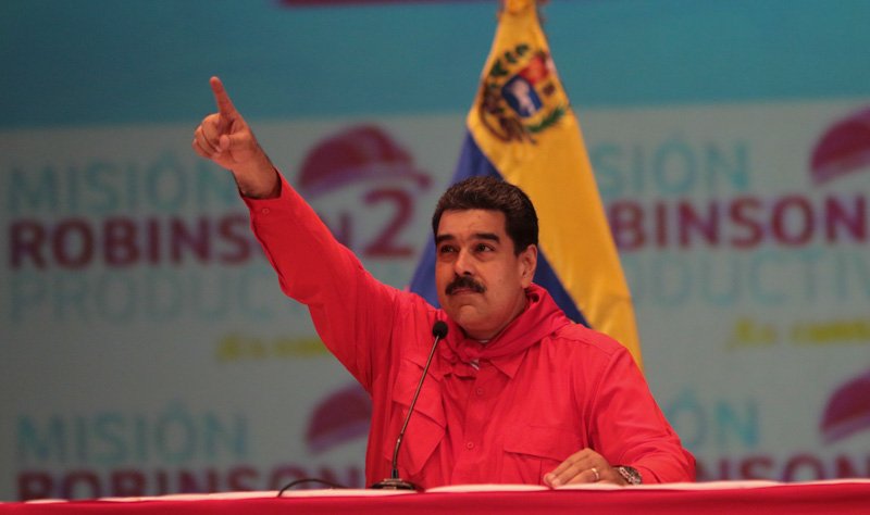 NTN24ve's tweet photo. #ATENCIÓN Devaluación indetenible: Maduro aumenta 50 % el salario mínimo en Venezuela https://t.co/tpqRo7hvtV https://t.co/nmNSd8pnMs