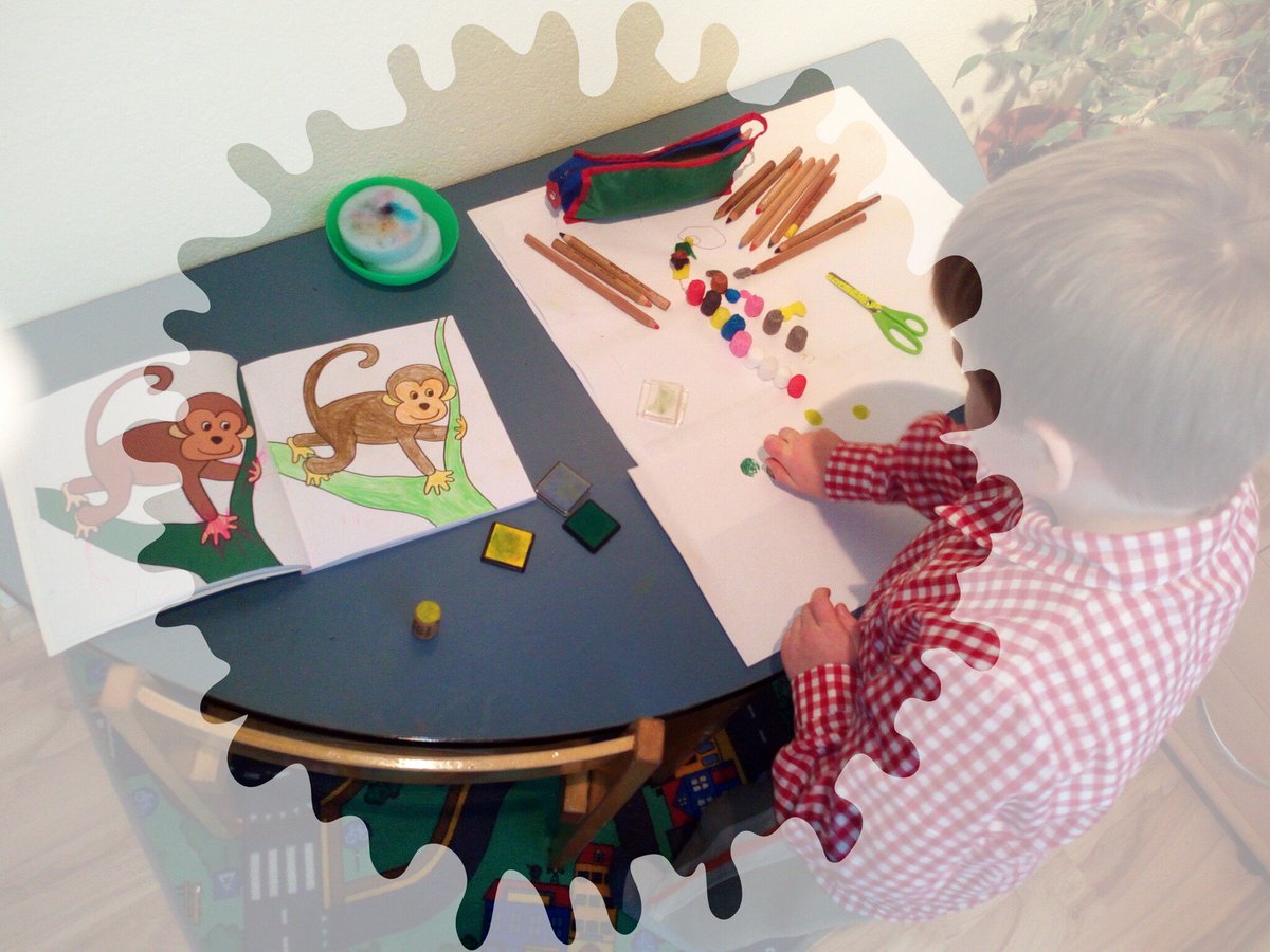 TaMuSabineHahn's tweet photo. #Bastelecke #Kinder #Kindertagespflege #Tagesmutter #kinderbetreuung https://t.co/6mnXN5T5R4
