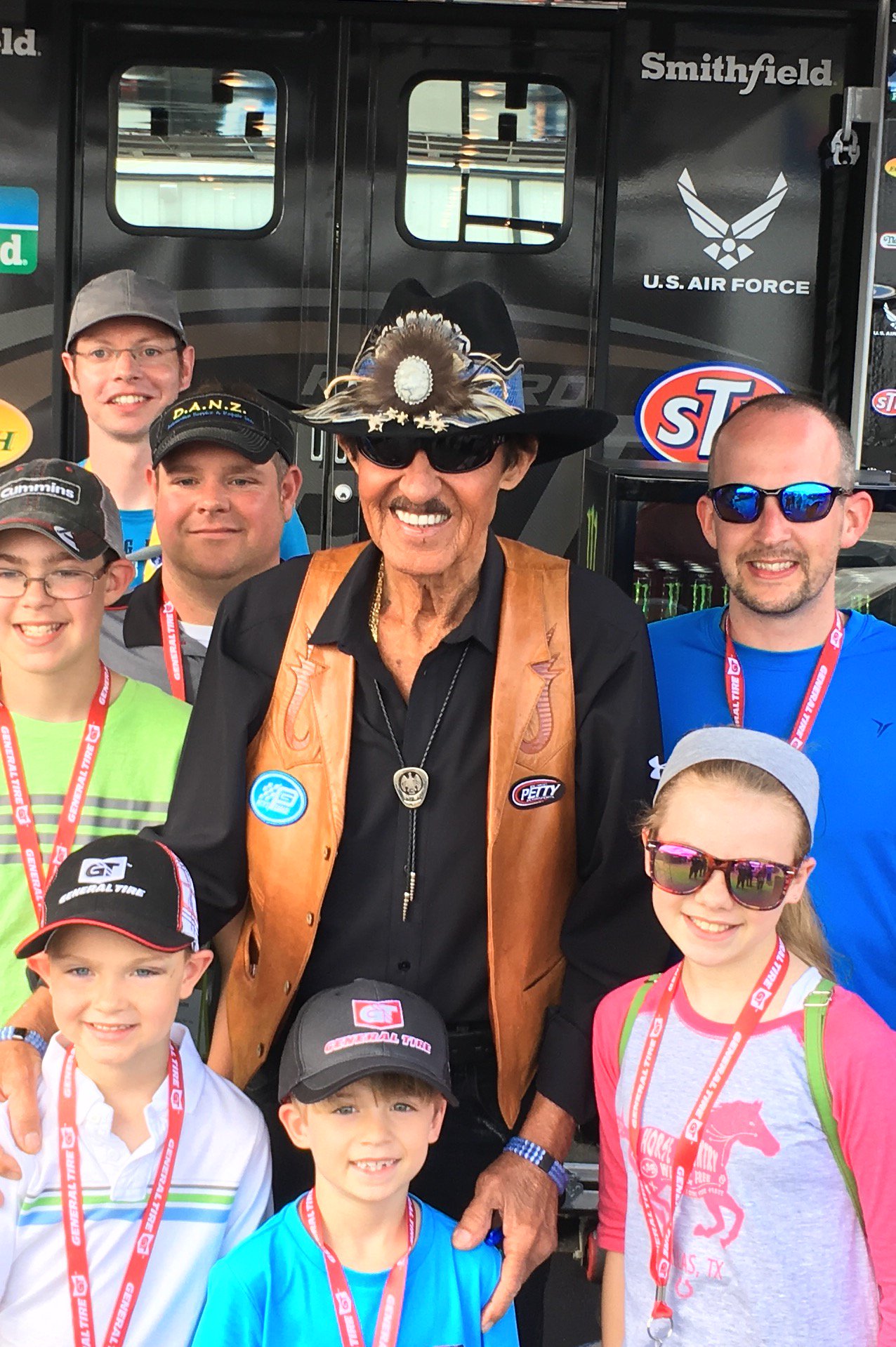 A very Happy 80th Birthday to this living legend...Richard Petty! 