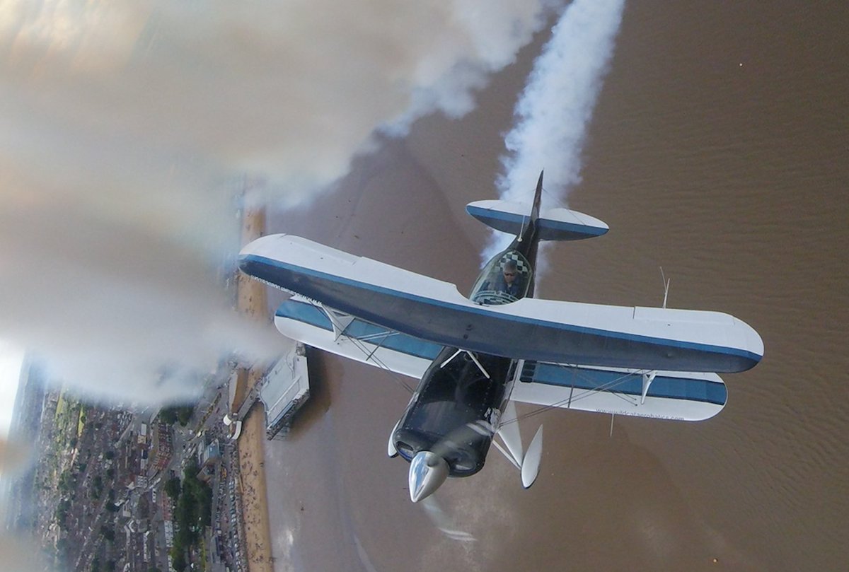 WildcatAeros's tweet photo. Here are a couple of onboard pics from today's @ArmedForcesDay display at @CleethorpesUK. @PierCleethorpes @compassfm @GrimsbyTel #AFDNEL https://t.co/SM2USC0LDJ