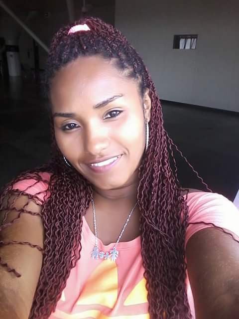 CurtisGolphin's tweet photo. She is beautiful n sweet https://t.co/X5NCIzCD11