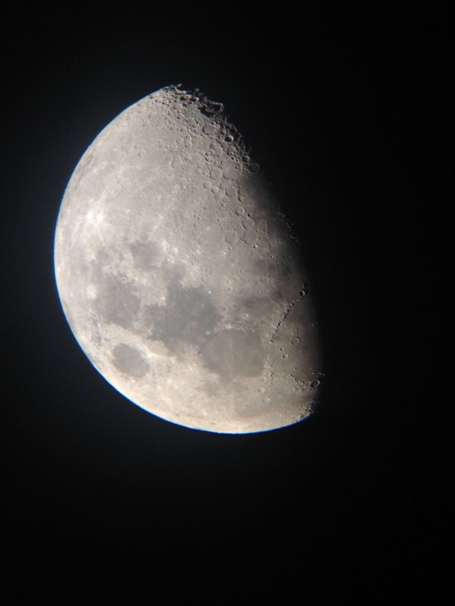 thinkuniversedu's tweet photo. "I like to think the moon is there even if I am not looking at it." Albert Einstein #lookup #moon #space #astronomy #science #education https://t.co/fFkYMmHwi9