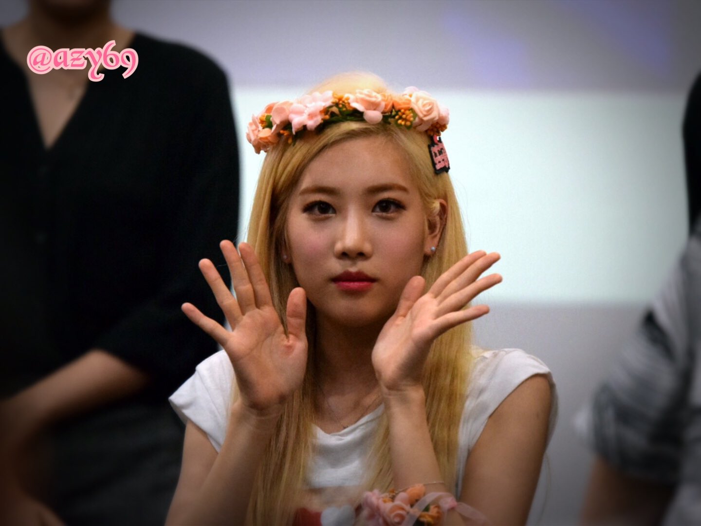 DDwx0QoVYAAArb9.jpg:large