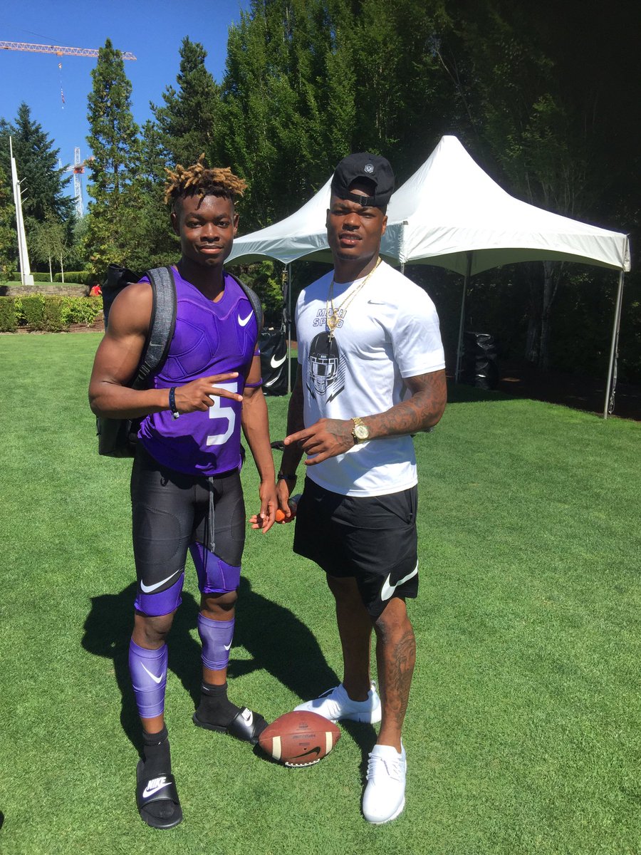 Kingathlete5's tweet image. Met the #1 College football player in the nation and being coached by 😈 #MachSpeed. #DBU #FSU @derwinjames6