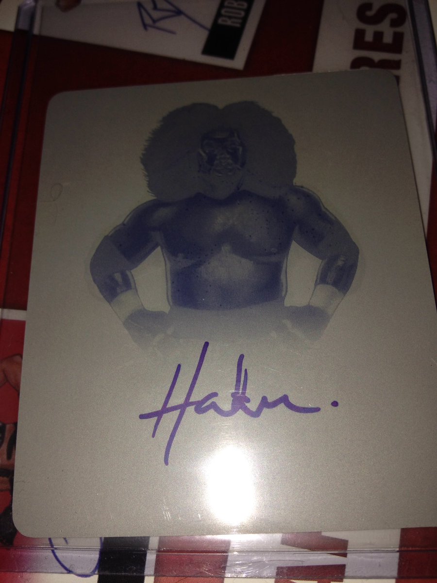 I dont often buy cards anymore but my annual box of <a href="/Leaf_Cards/">Leaf Trading Cards</a> Wrestling yielded a sweet Haku 1/1 yellow printing plate.