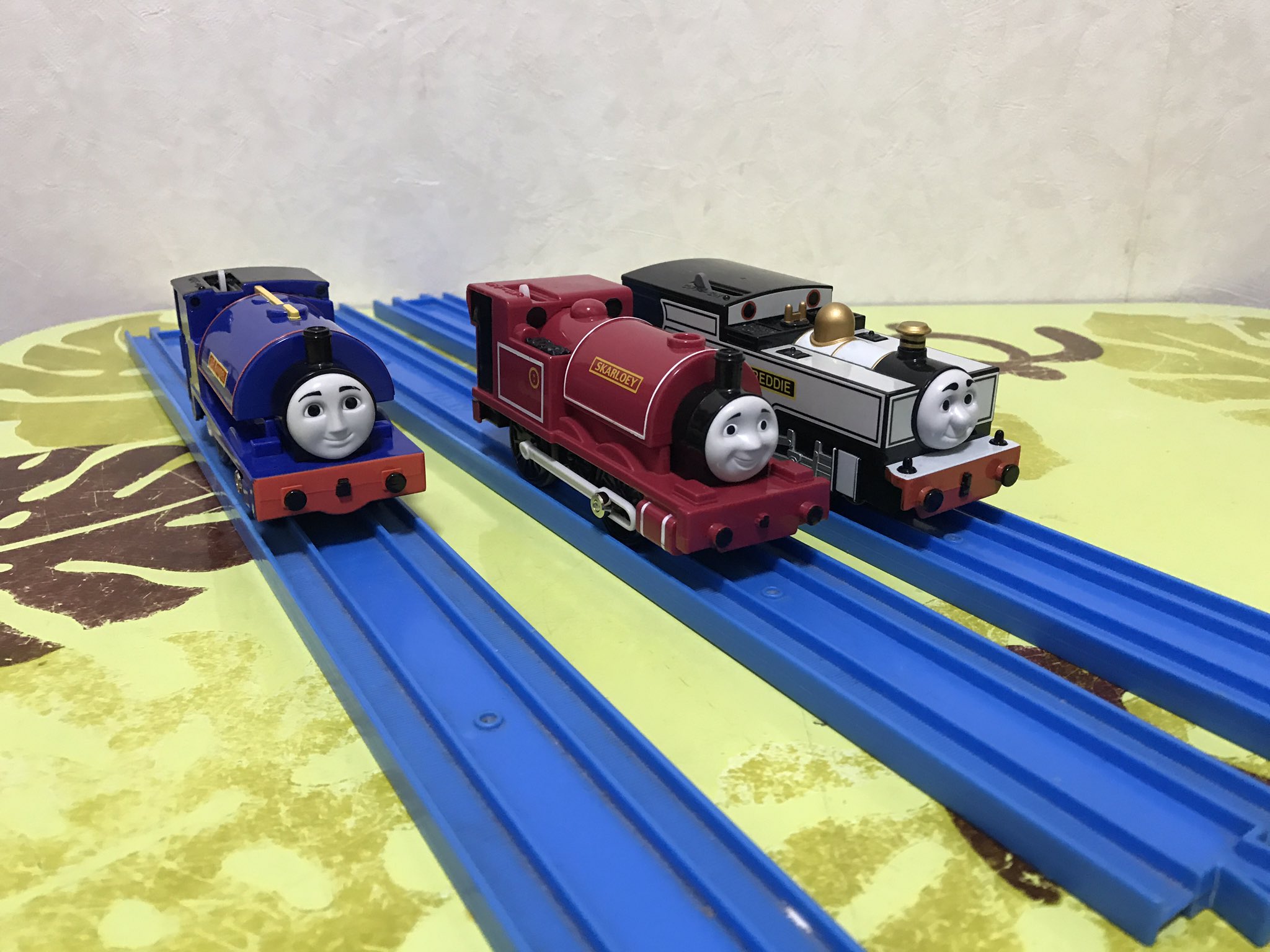 あおいぶちょー on Twitter "トーマスプラレールでアニメでよくあるあるシーンを作って見たその3 こわい