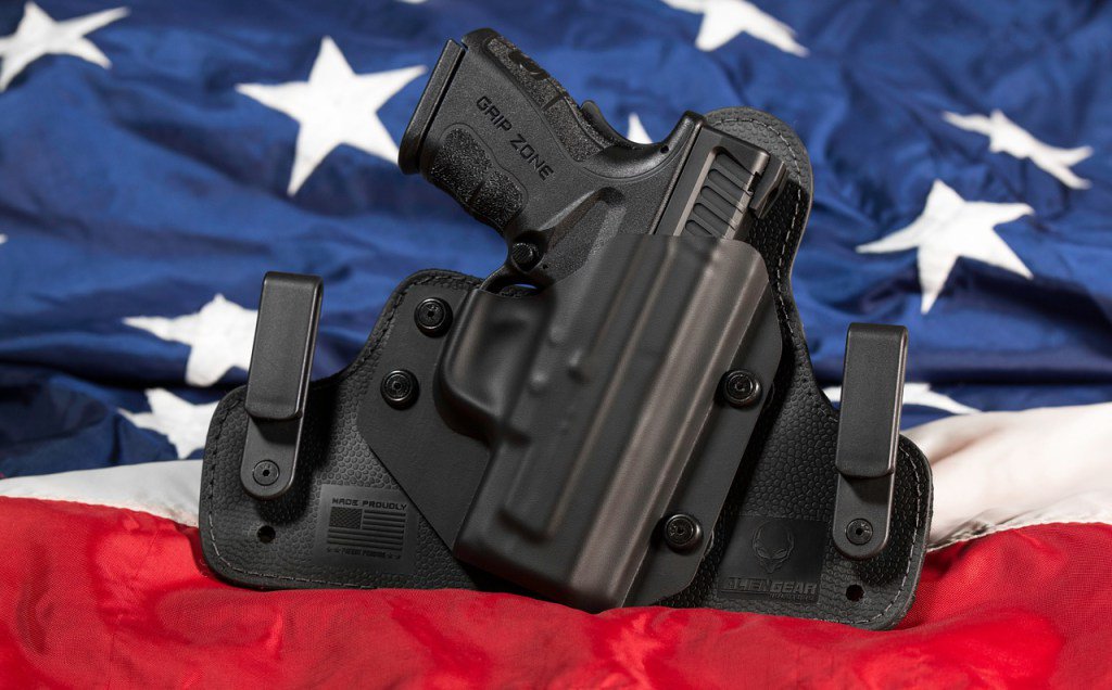 How to Explain Gun Safety to Your Children conaware.com/explain-gun-sa…