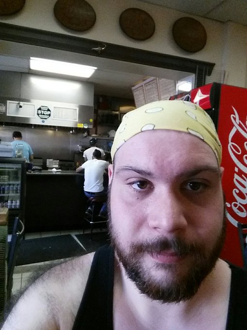 Getting some dope ass shawarma in the U district https://t.co/aMMISruADQ