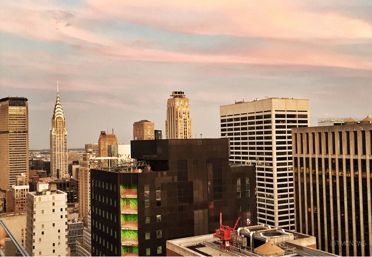 TMCNEWS's tweet photo. Sunset over Manhattan
Thanks @HyattCentricTSQ @BarFiftyFour for the view
#OnAssignmentNYC #sunset
#Manhattan #NYC https://t.co/J4sAa4O0ju
