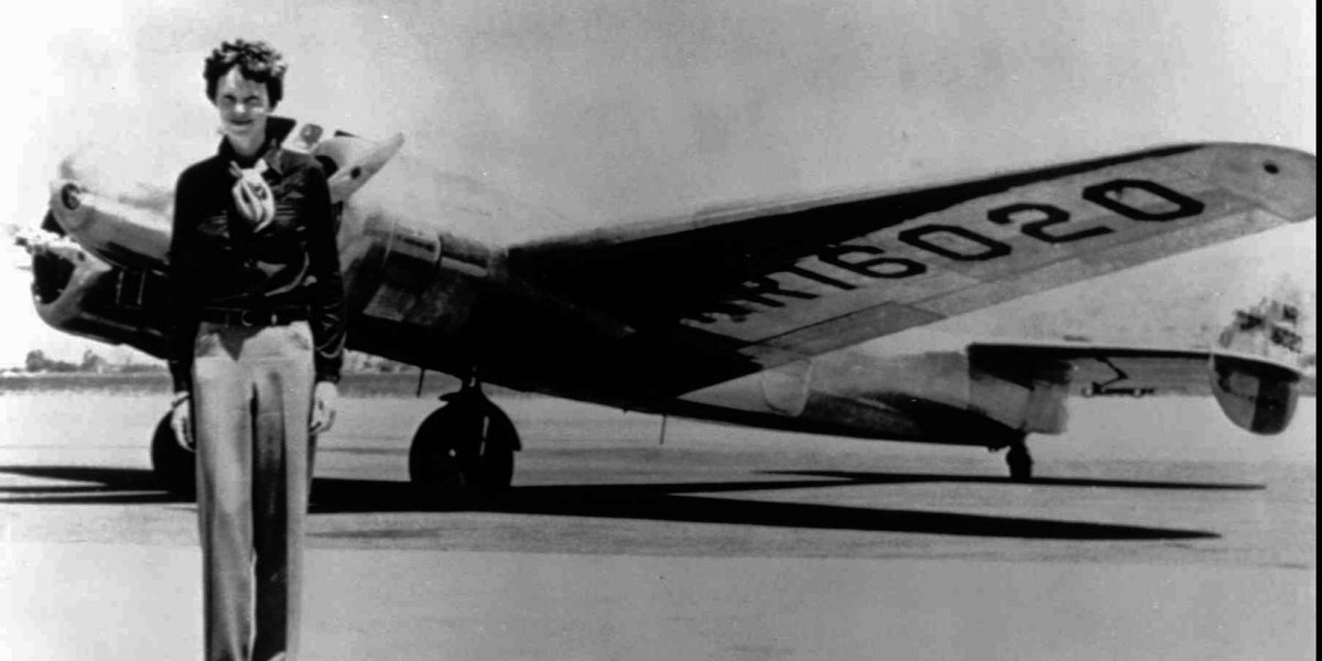 AC_Historia's tweet photo. Em 02/07/1937, Desaparecem no Oceano Pacífico, a americana pioneira na aviação Amelia Earhart e o navegador Fred Noonan. Corpos nunca achado https://t.co/tp31ujHmB9
