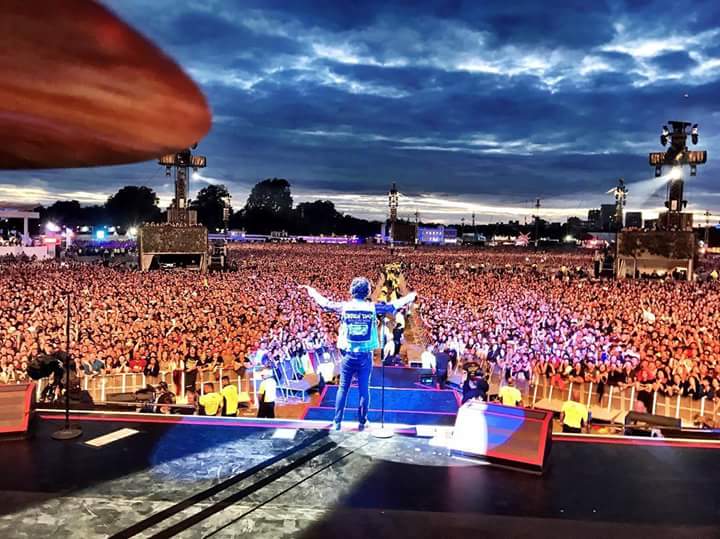 Now can we have green day for download?  <a href="/Maverick_AC/">AC#maverick</a>