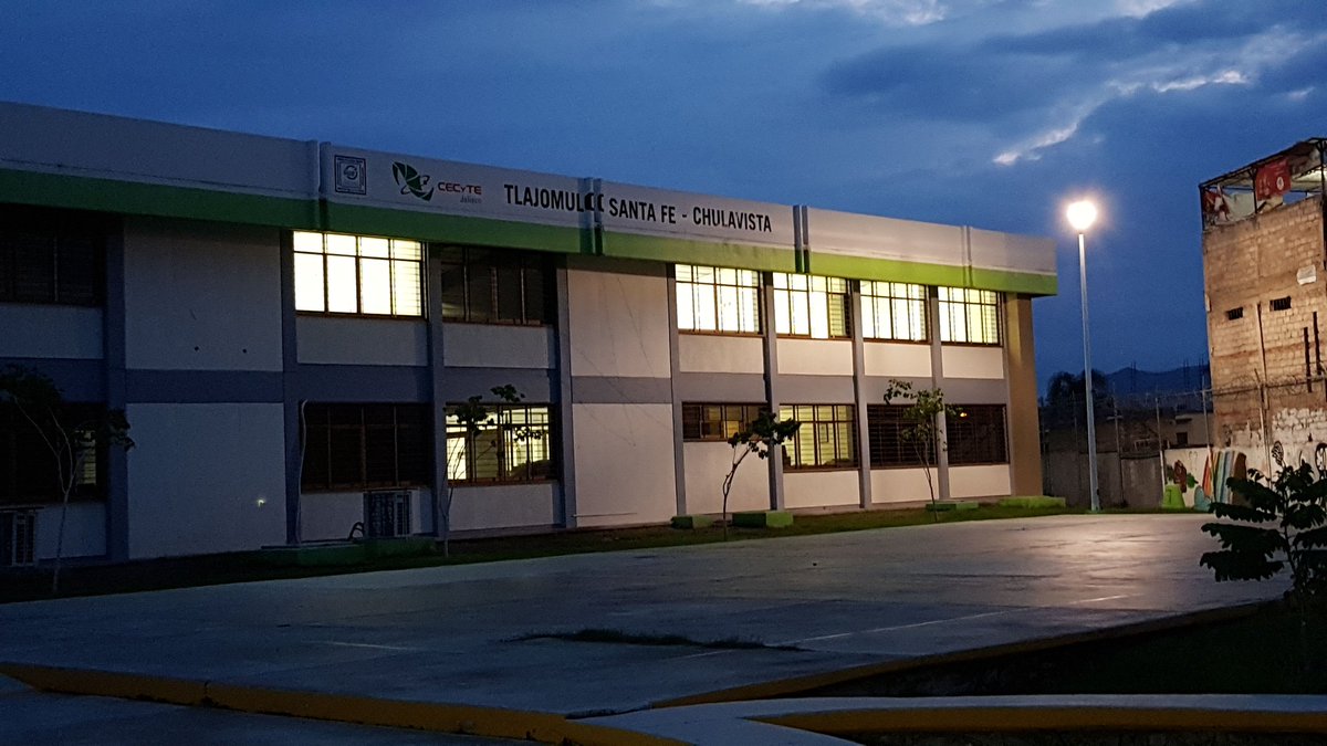 cinccesarnol's tweet photo. Llegué a abrir el cecytej 21 para el examen. Jeje https://t.co/yjypEcgTPS