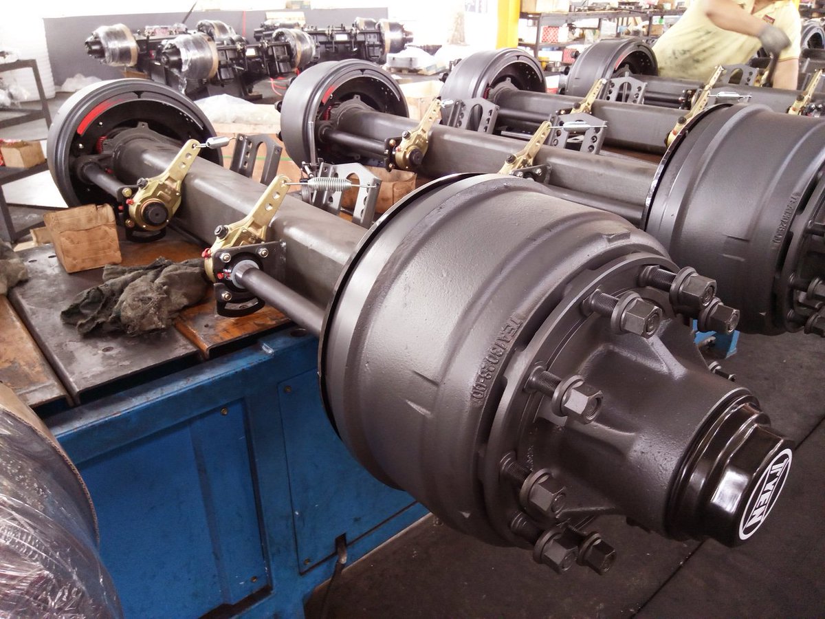 Rubywu1769's tweet image. American type axle:
German/BPW axle
brake drum warranty:100,000kms                       
axle beam warranty:2 year  
axle warranty: 2 year